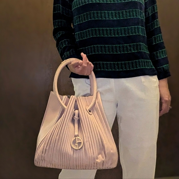 Giorgio Armani pleated bag - Picture 14 of 17